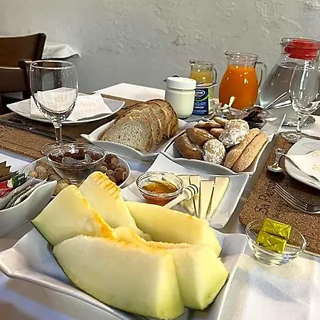 Charme Sa Pardina B&B 오롤리